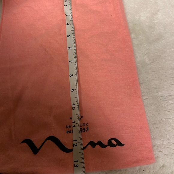 Nina shoes pink dustbag 9.5”x13.5” - Picture 2 of 3